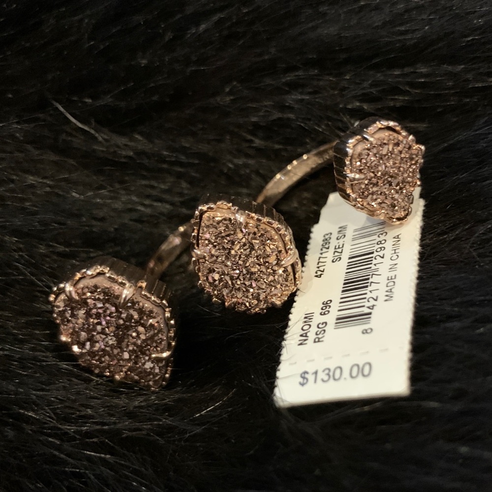 NWT Rose Gold Naomi Ring OBO